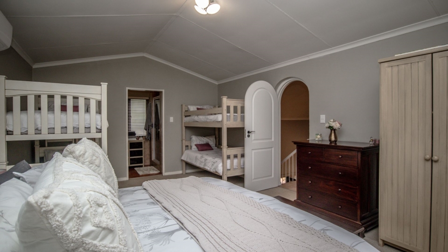 3 Bedroom Property for Sale in The Coves North West